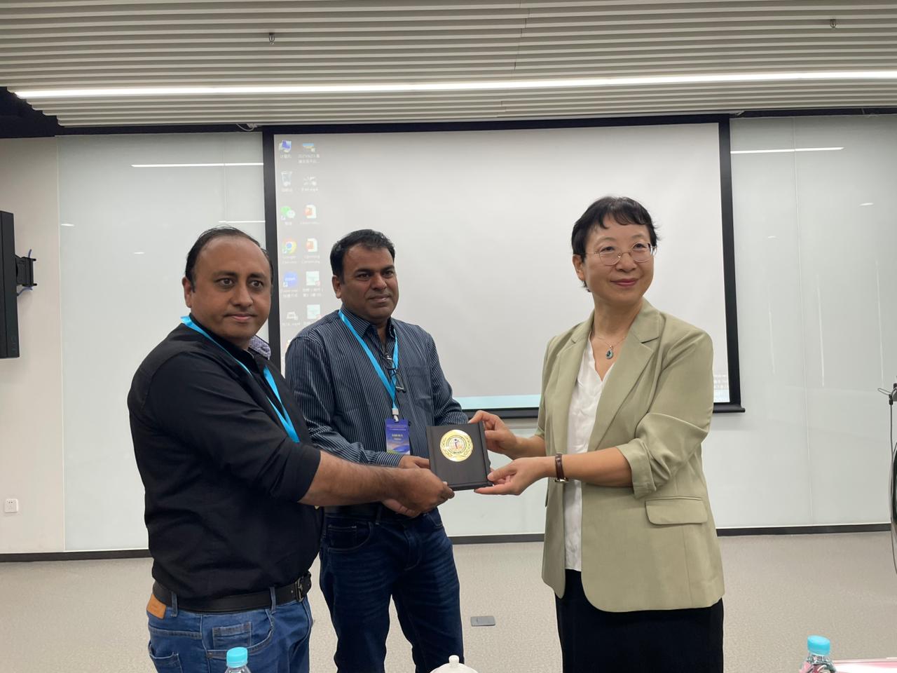 Prof. Fang Wang (Nankai University, Tianjin) delivered a lecture on Data Quality Assessment and Management on 19 Sep. 2025 at XiongAn, China