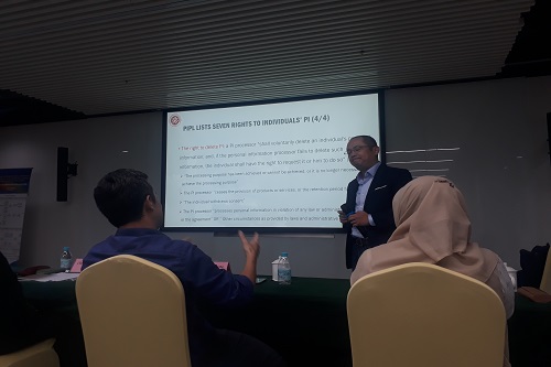 Prof. Wang Juanle, Chinese Academy of Sciences, Beijing, discussed strategies and systems for Belt and Road data sharing and decision-making support on 21 Sep. 2025 at XiongAn, China